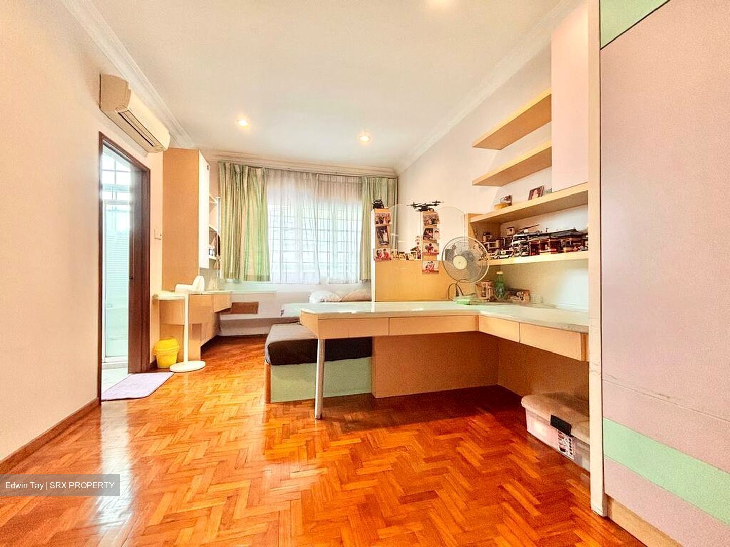 Sunbird Road (D16), Semi-Detached #507998361